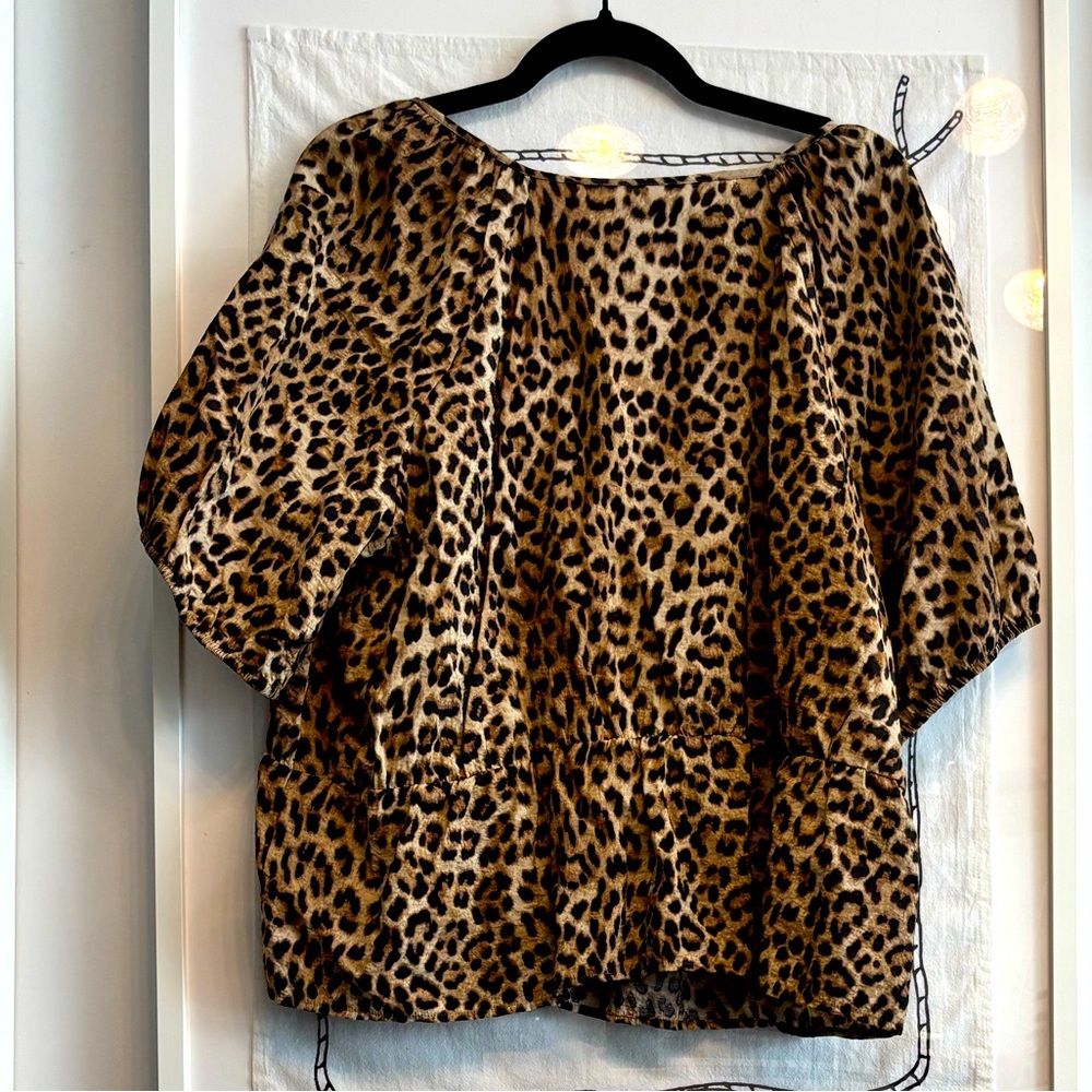 Leopard Print Women's Top - Picture 2 of 2